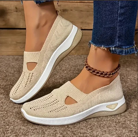 Breathable Women's Knitted Casual Sneakers Low Top Summer Shoes