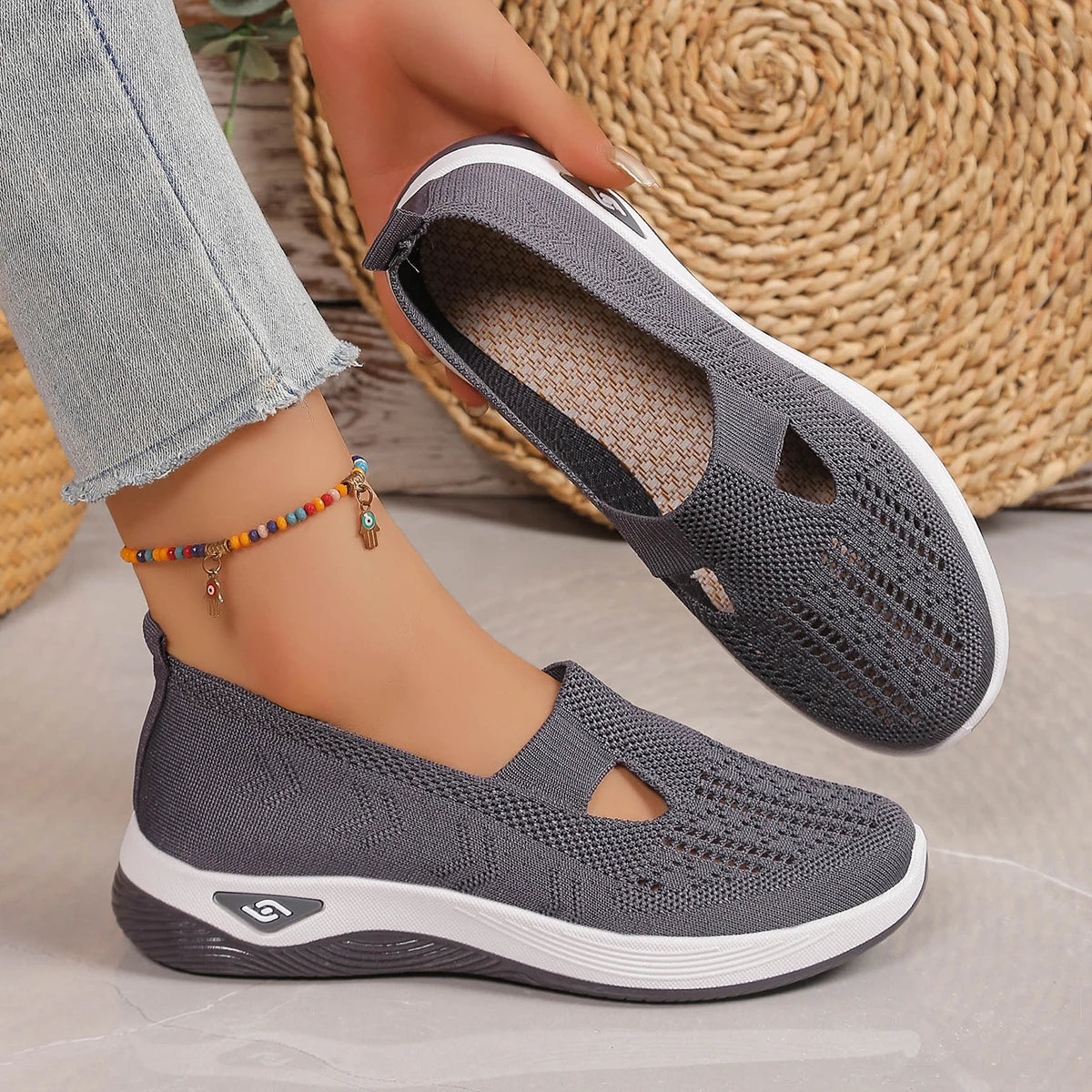 Breathable Women's Knitted Casual Sneakers Low Top Summer Shoes