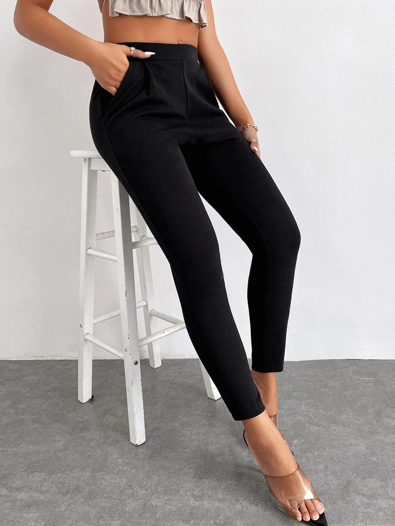 Women Slim Fit Tapered High Waist Pants With Elastic